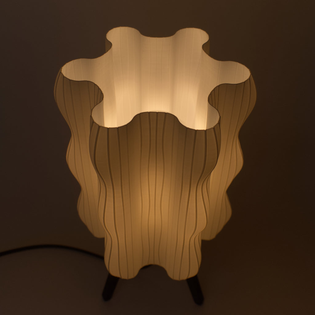 Ripple Lamp – 3D Printed Bedside Lamp with Warm LED Bulb